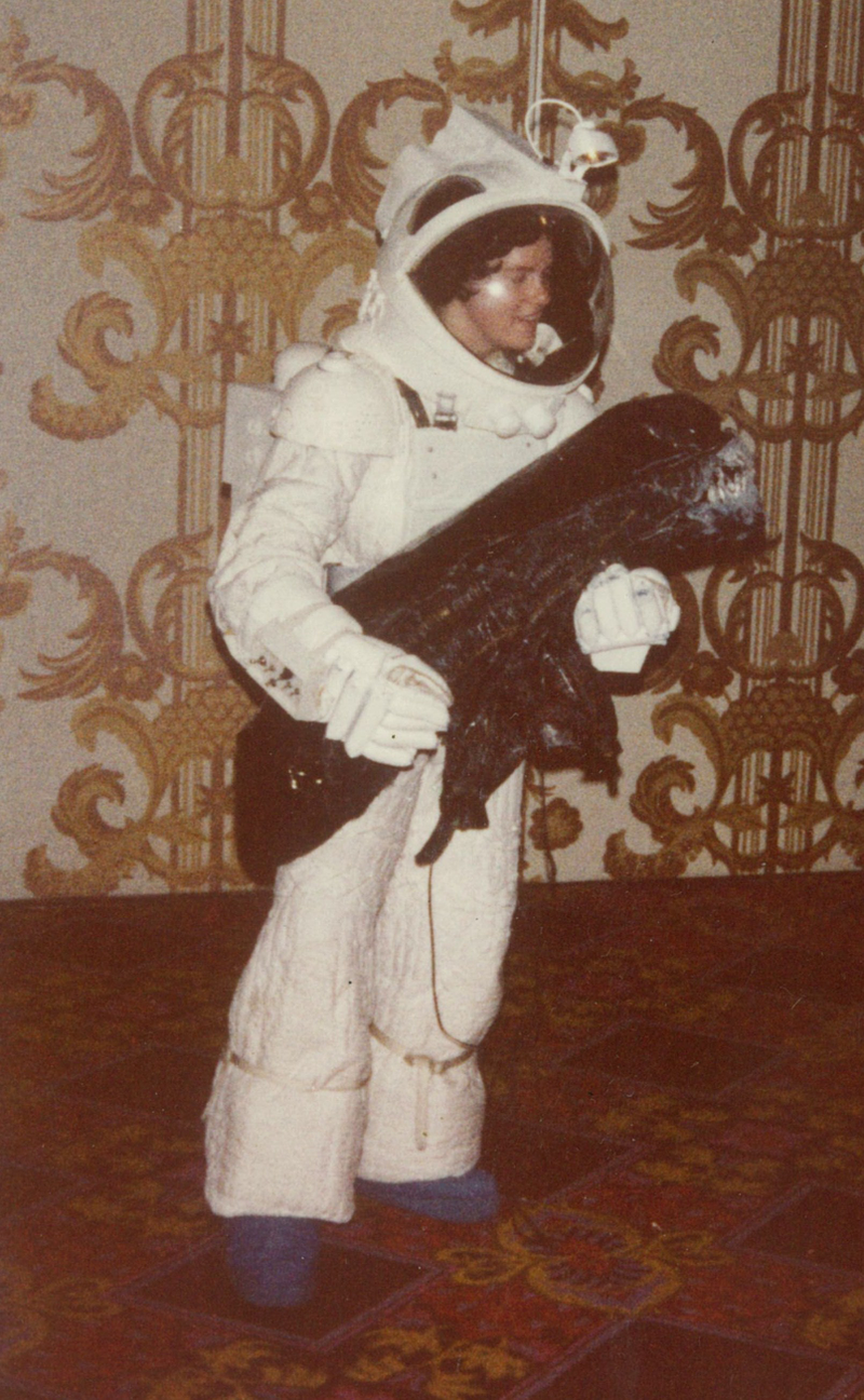 Illustration for article titled Scenes from a Los Angeles scifi convention, 32 years ago